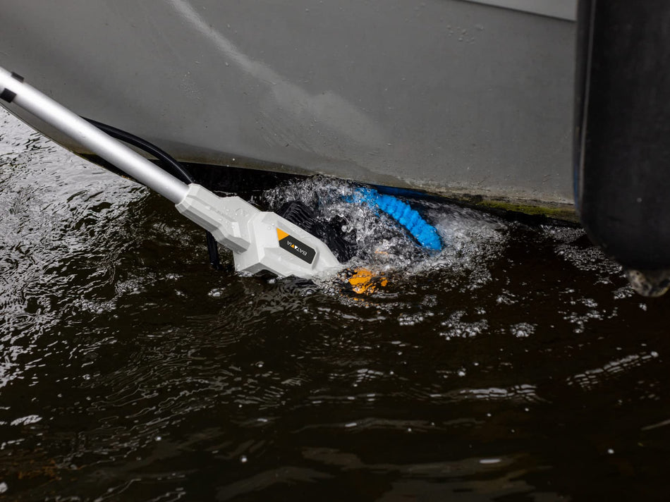 Batavia, Twin Brush 18V batteribørstesæt inkl. børste, 4Ah batteri og oplader (7064432)